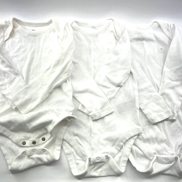 3 Baby Gap White Onesies, Size 18-24 Mos - Picture 1 of 6
